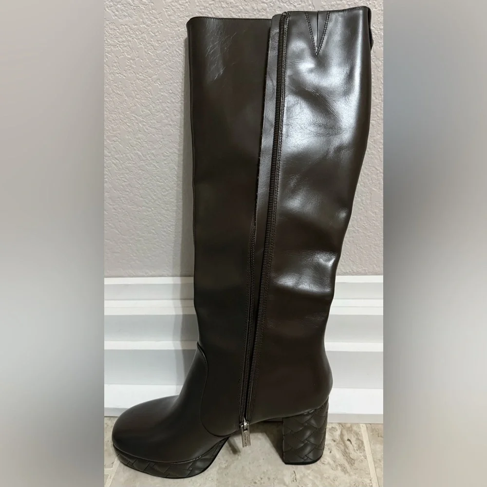 Women's Over-the-Knee Platform Boots in Dark Brown
